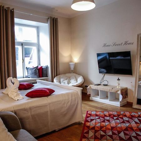 Dream Stay - Cosy Old Town Studio Near Main Square Tallinn Exterior photo